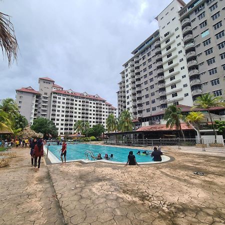 Glory Beach Resort Seaview Private 2Br Port Dickson Buitenkant foto